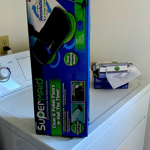Floor Police Rechargeable Motorized Spinning Mop - Picture 1 of 2
